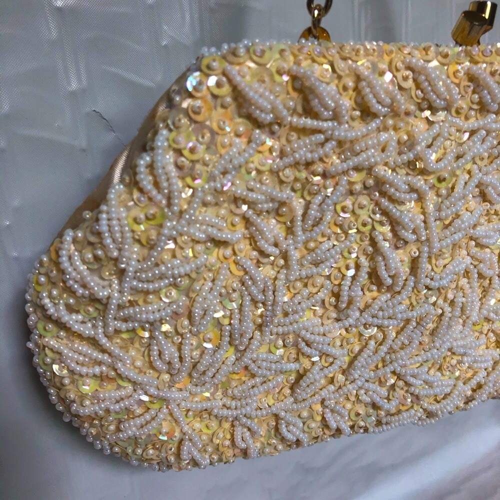 White Beaded evening bag VTG British Hong Kong - Picture 5 of 12